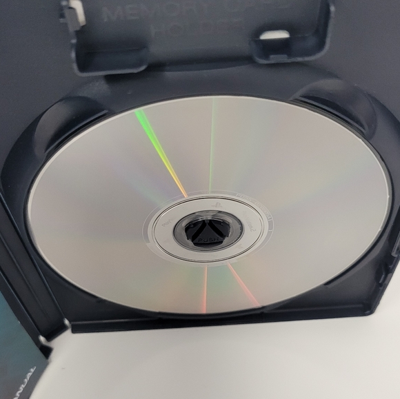 PlayStation 2 Operation Spy Be The Ultimate Secret Agent - Picture 3 of 3